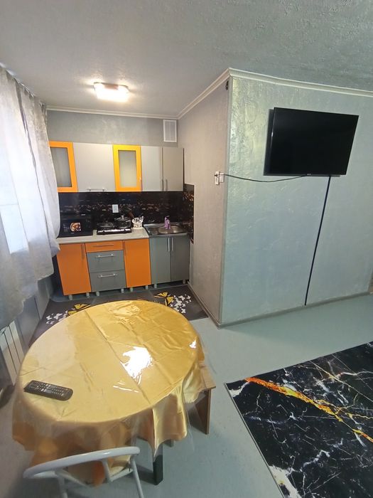 Сдам посуточна 2х Квартиру делаю документы