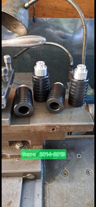 Изработени на струг краш тапи Honda hornet и Хонда Кавазаки Сузуки