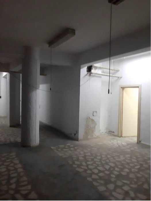 Spațiu comercial central- pretabil pentru depozit
