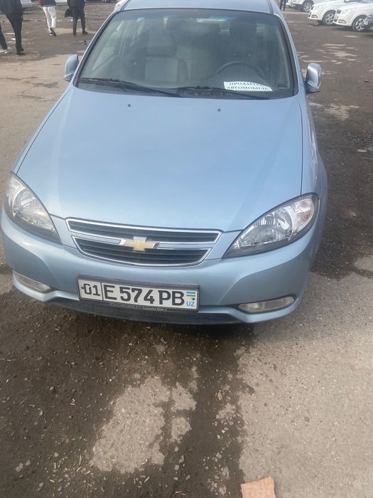 Gentra 2016 kraska kreloda bor hech qanaqa udar yemagan toza moshina