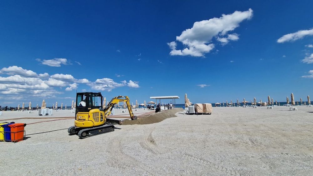 Miniexcavator miniincarcator cilindru compactor picon bobcat buldoexca
