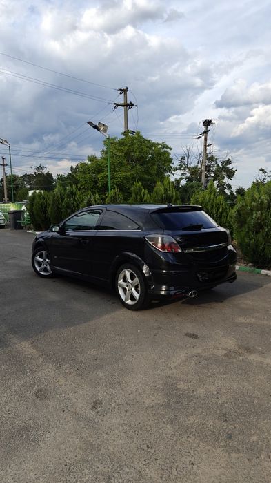 Opel Astra H GTC
