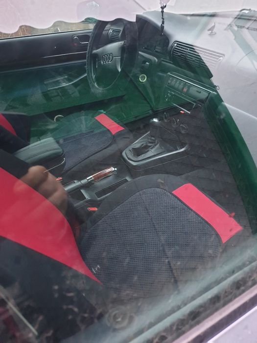 Продам ауди а4 В5.