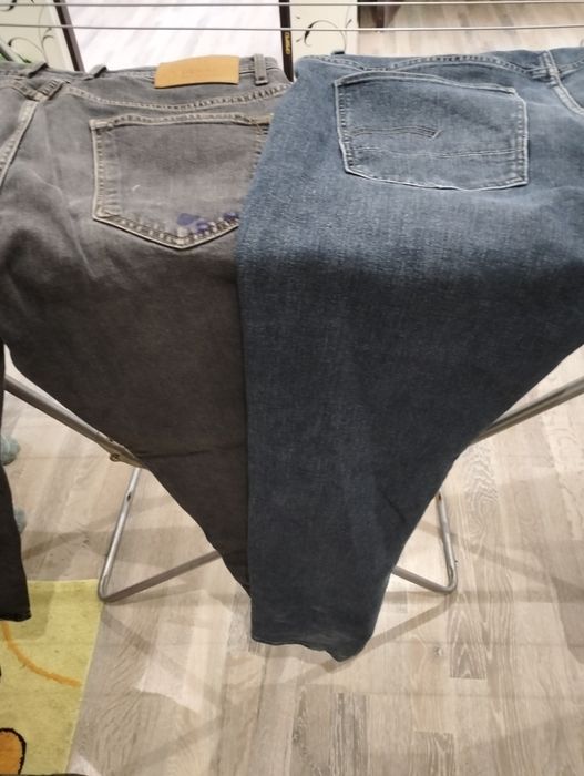Продам джинсы мужские