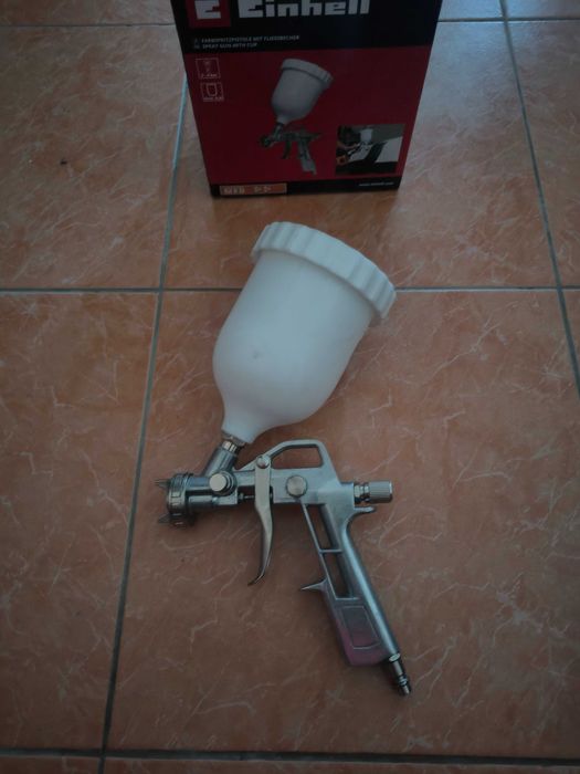 Pistol de vopsit + furtun de racord la compresor 10 m