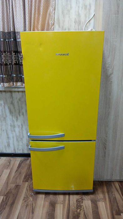 Холодильник Snaige