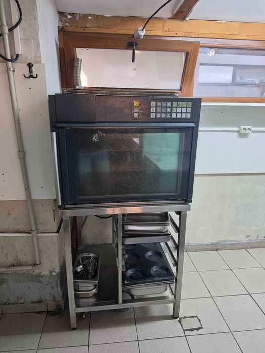 Конвектомат употребяван