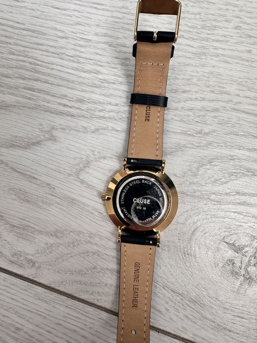Ceas dama Cluse negru cu auriu