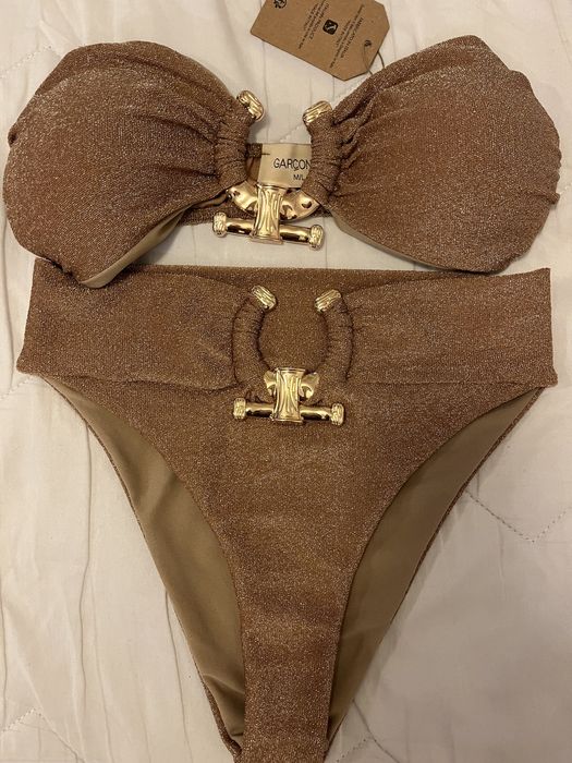 Costum de baie din doua piese