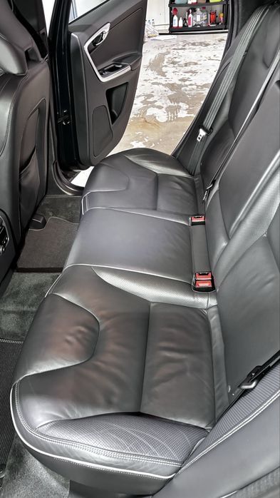 Detailing interior si exterior auto