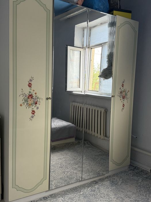 Спальный гарнитур