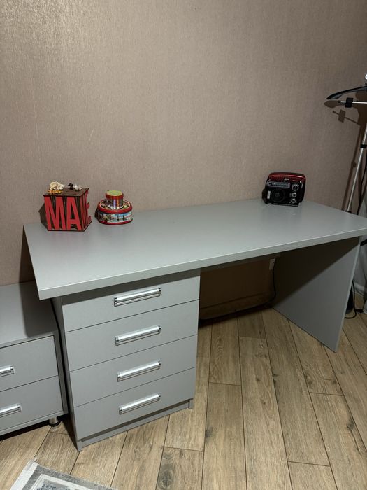 Гарнитур в детскую комнату