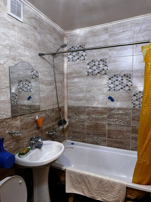 Продается двух комнатная квартира