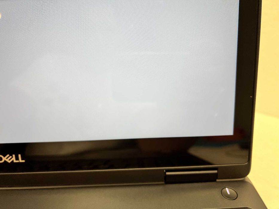 Dell Precision 7530 touch i7-8750H 32GB 1260GB P2000M