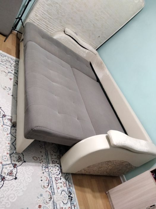 Угловой раскладной диван