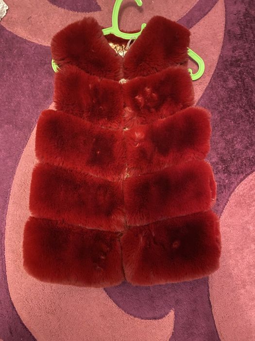 Blana pufoasa rosie