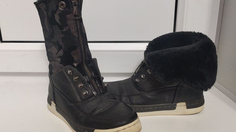 Продам сапожки за 8000