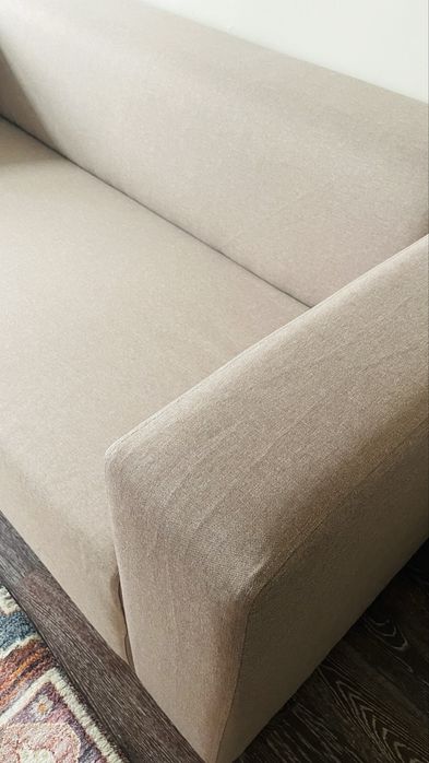 Продается диван новый