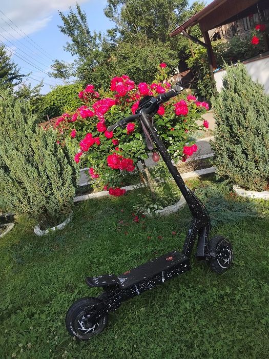 Vând kukirin g2 alb cu negru