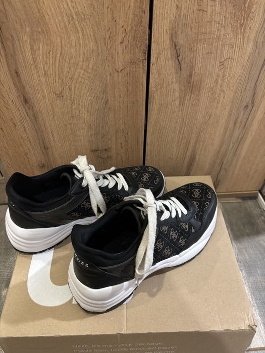 Оригинални обувки GUESS‼️‼️