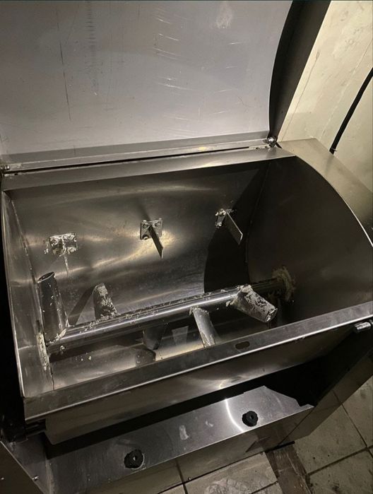 Продам тестомес на 50кг