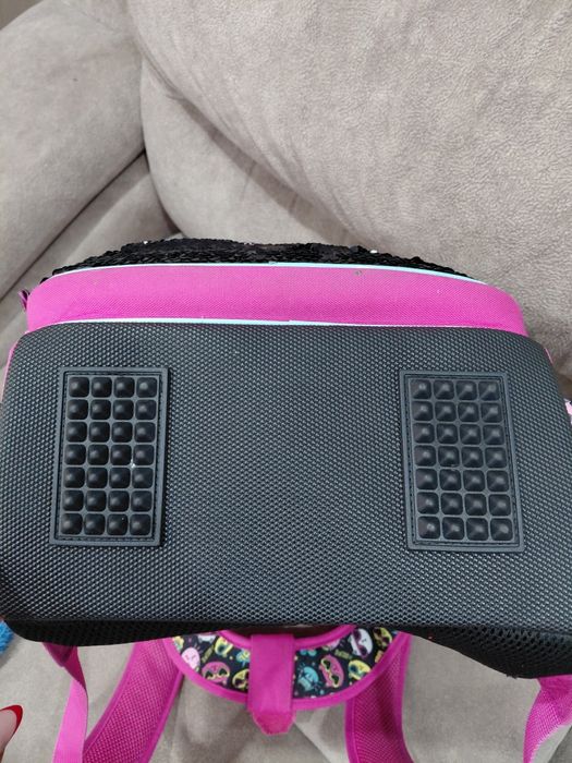 Продам рюкзак школьный