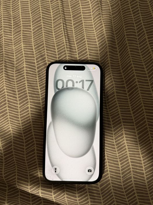 iPhone 15 128GB, stare bună