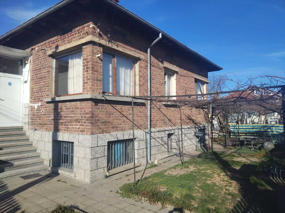 Продава се Къща в Казанлък - 88 кв.м за 829 €/кв.м - Снимка #10