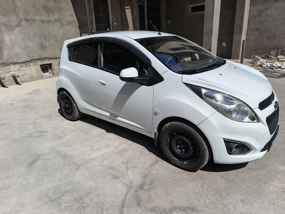 Chevrolet Spark sotiladi
