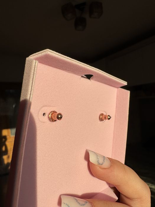 Cercei stud Constella