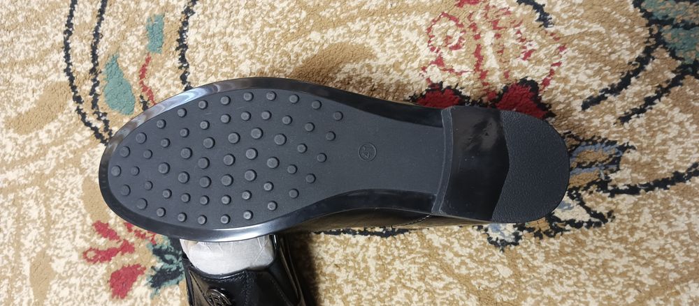 Продам или обменяю обувь ( туфли)