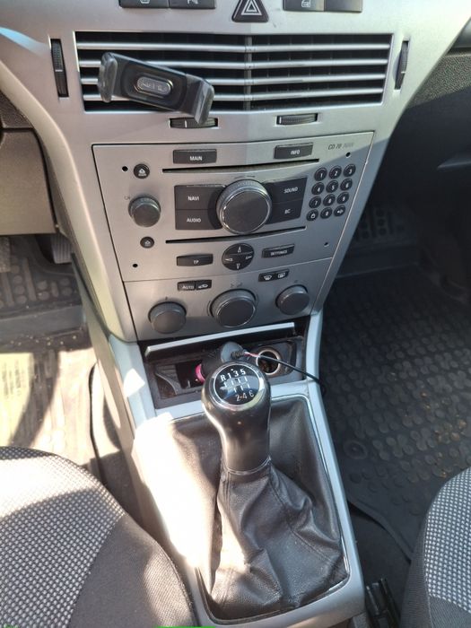 OPEL Astra 2009 — imagine 4