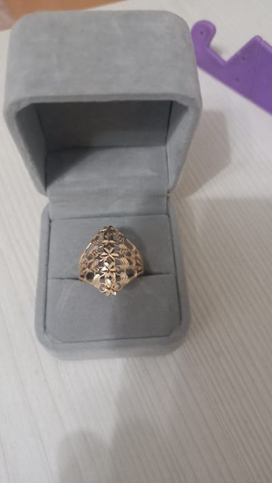 Золотое кольцо  продам