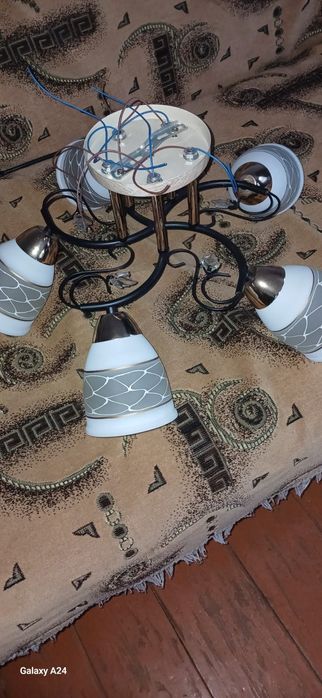 Продам люстру за 5тыс