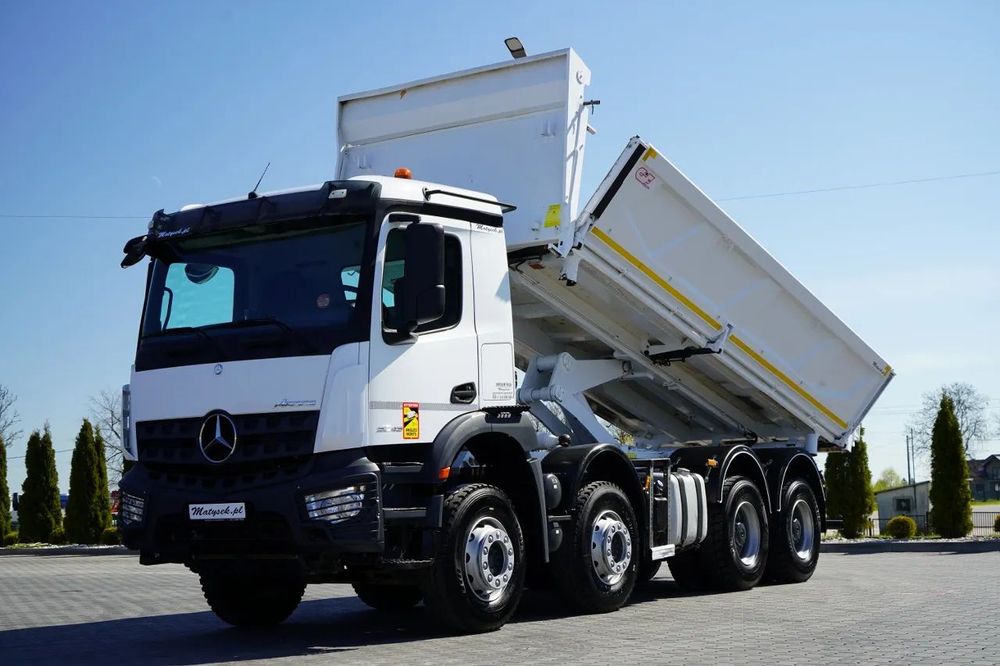 Mercedes-Benz AROCS 3243 / 8x4 / BASCULĂ DUBLU 6,1 M / LOCUL POSTAL HIDRODOXY / BORDMATIC / AUTOMATĂ / ANVELOPE 100% / EURO 6 /
