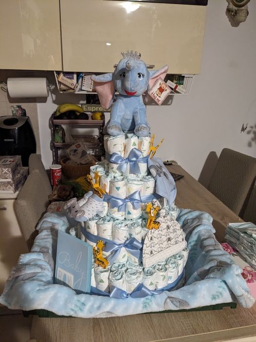 Tort din scutece la comanda