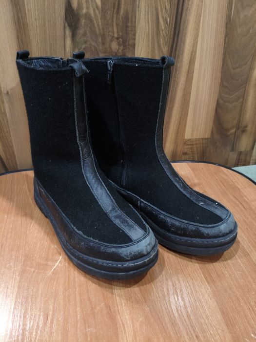 Продам современные валенки фирмы Юничел