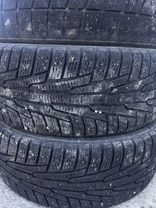 Шины зимние (липучка)