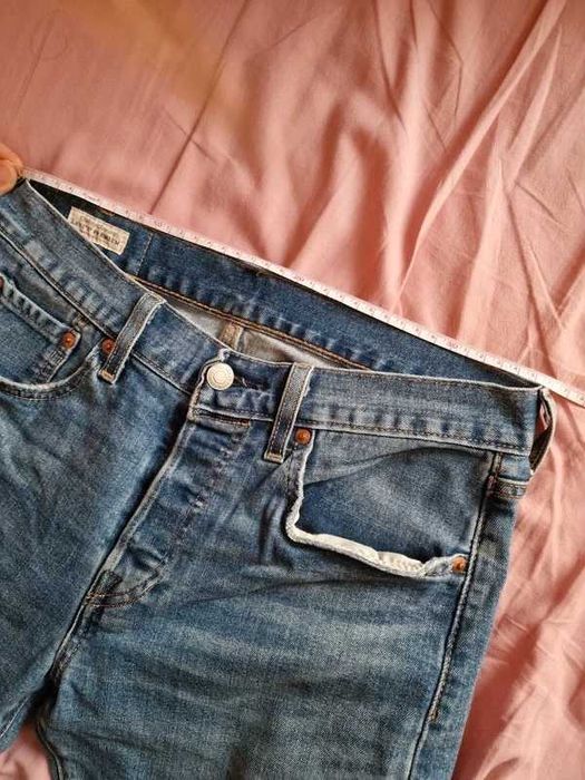 Blugi Levis 501 Albastru Deschis