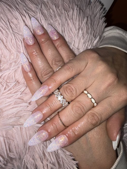 Salon de infrumusetare manichiura/pedichiura, Frizerie