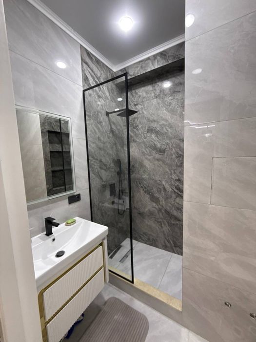 Сдам в Новостройке ул. Бабура, 2х комнатную с закр. Паркингом.