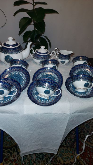 Фарфоровый чайный сервиз 6 персон