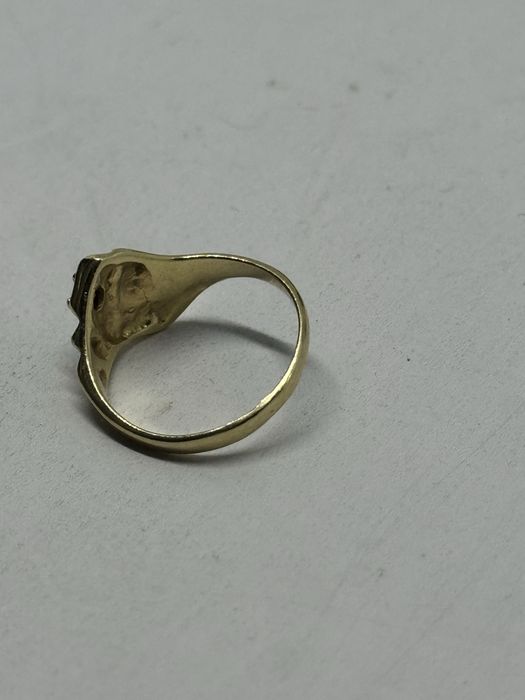 златен детски пръстен 1.61гр 14к 585