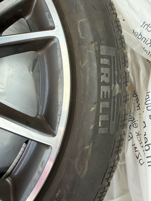 4 джанти с 4 зимни гуми BMW 195/55/17 Pirelli