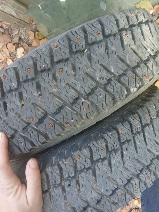 Зимни шипованные  шины р13