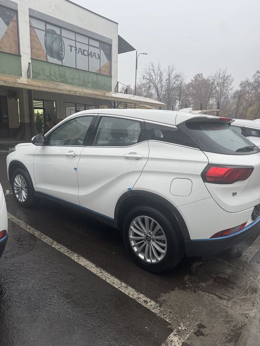 Сдам в сухую аренду Dongfeng Landian электромобиль скидка для такси