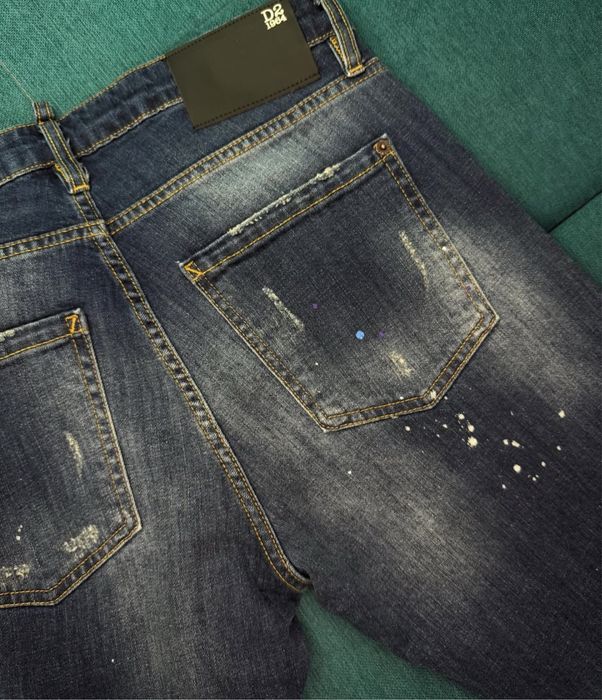 Дънки на Dsquared2