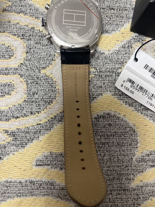 Часы Tommy Hilfiger
