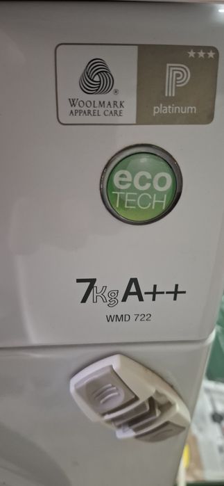 Пералня Hotpoint Ariston WMD 722 на части