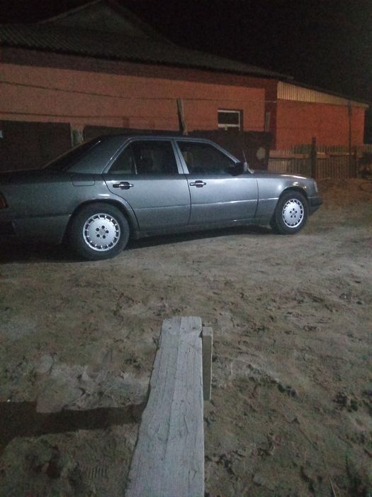 Mercedes Benz 124